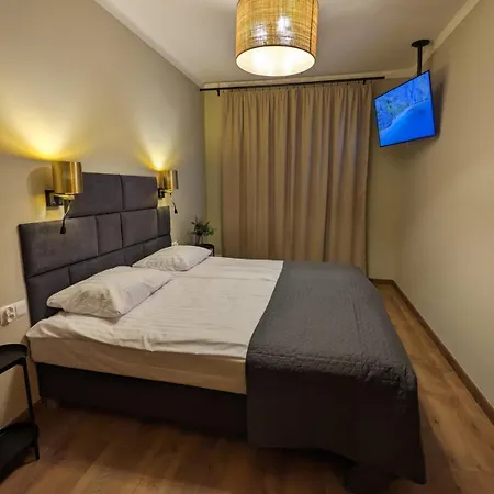 Spacious Two-Bedroom Apartment In The City Center-3